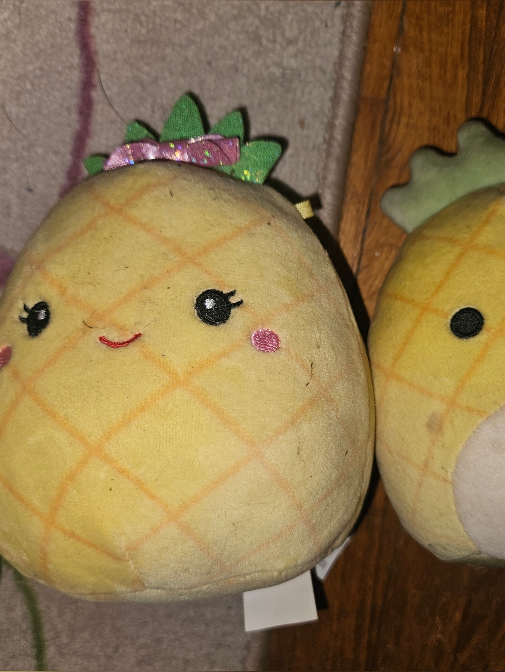 Squishmallows Maui the Pineapple 🍍 Plush 5" pink bow 🎀 - Picture 6 of 6